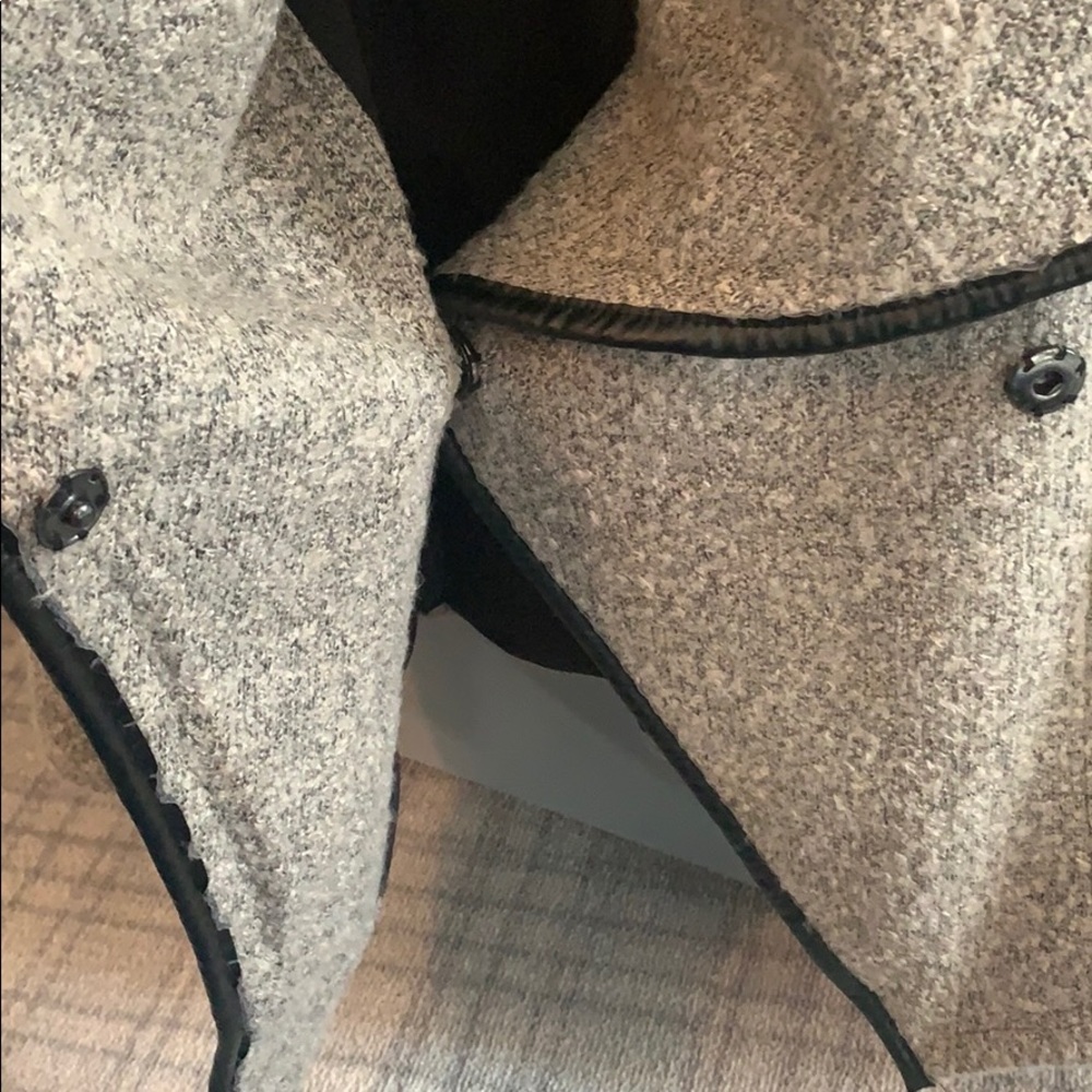 Jacket - Picture 5 of 7